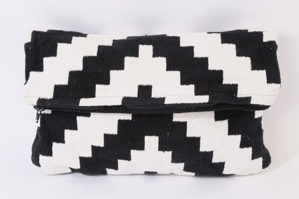 Unbranded Black White Canvas Knit Zipper Fold Over Clutch Bag